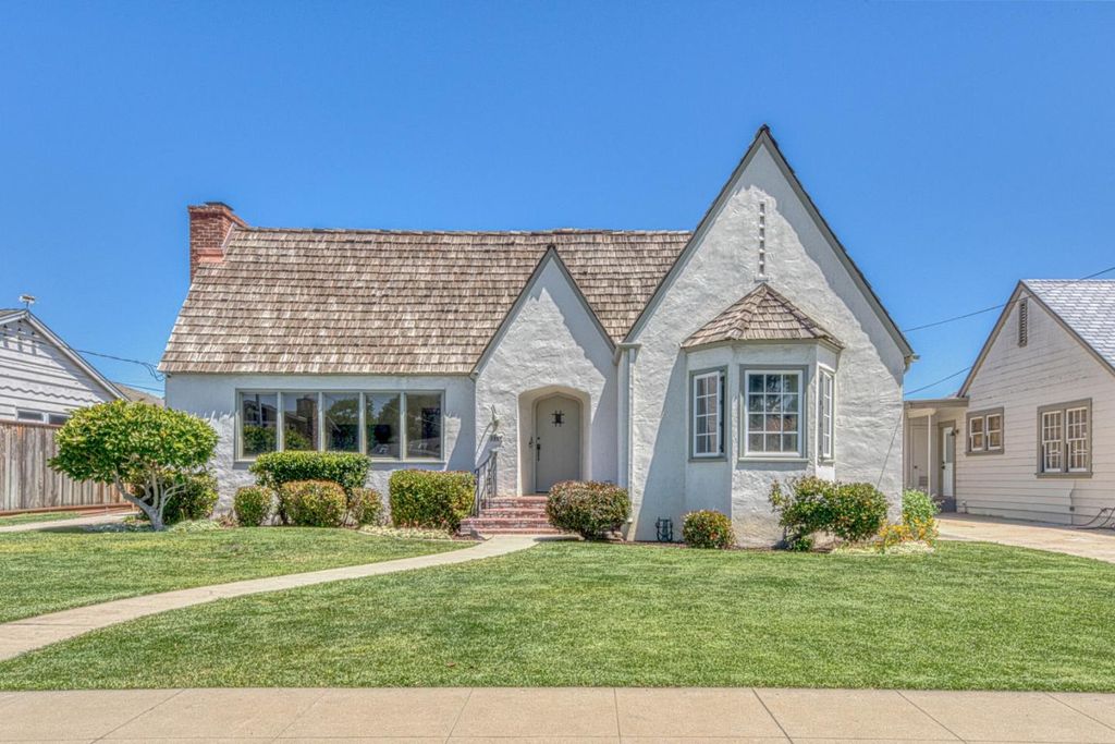 219 Pine Street, Salinas, CA 93901