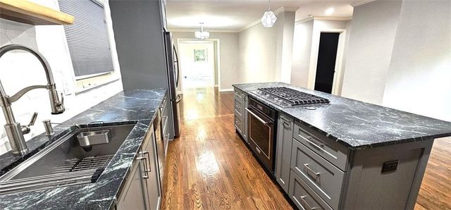 1310 Poplarcrest Circle SE, Atlanta, GA 30316