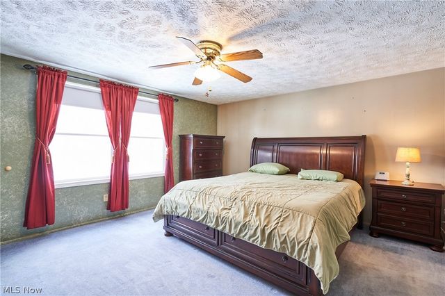 300 Manhattan Pky, Painesville, OH 44077