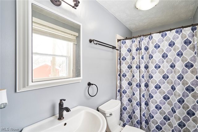 300 Manhattan Pky, Painesville, OH 44077