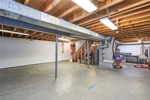 300 Manhattan Pky, Painesville, OH 44077