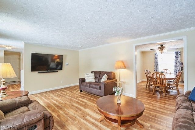 300 Manhattan Pky, Painesville, OH 44077