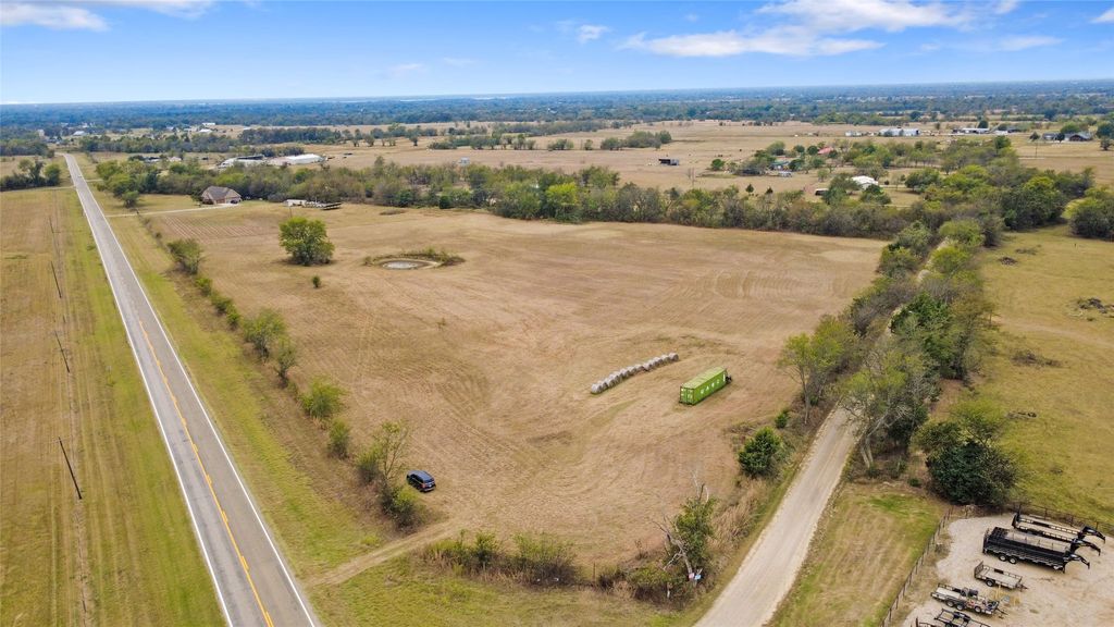 1137 Farm Rd 3236, Sulphur Springs, TX 75482