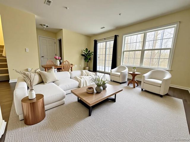 2823 Barclay Way, Ann Arbor, MI 48105