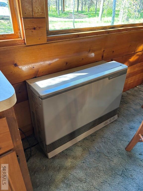 Image 10 of property listing at 3735 Riverside Drive, Island Park, ID 83429