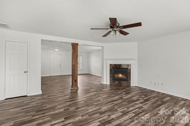 8919 Oransay Way, Charlotte, NC 28278