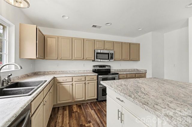 8919 Oransay Way, Charlotte, NC 28278