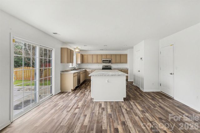 8919 Oransay Way, Charlotte, NC 28278