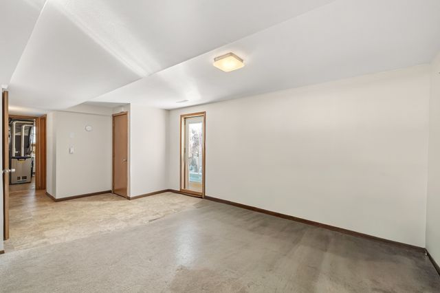 4024 Ross Road, Ames, IA 50014