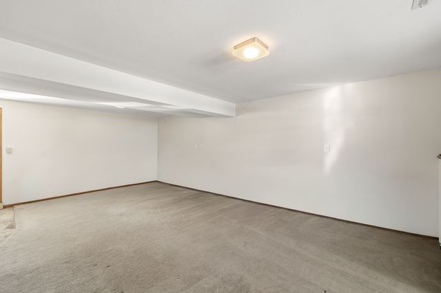 4024 Ross Road, Ames, IA 50014