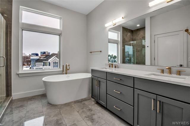 244 Lakefront Boulevard, Buffalo, NY 14202