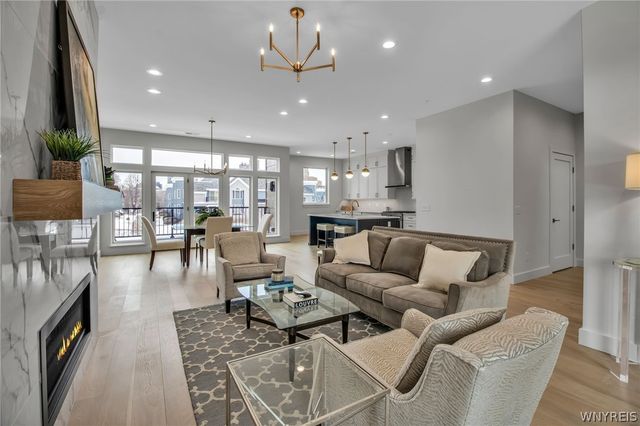 244 Lakefront Boulevard, Buffalo, NY 14202