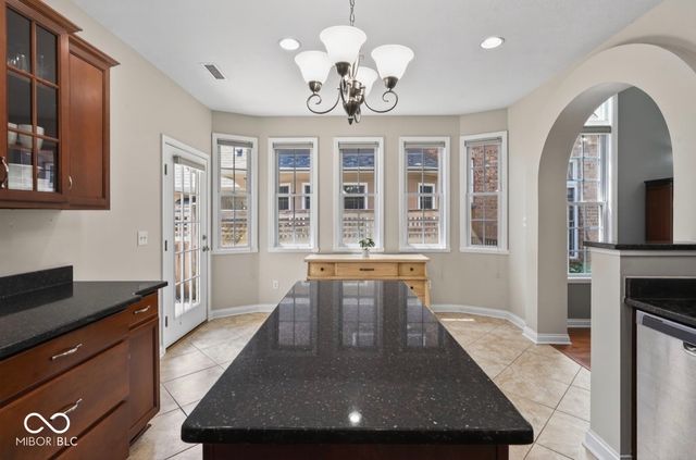 6691 Beekman Place Townhome A, Zionsville, IN 46077