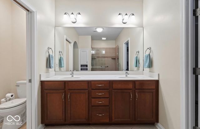 6691 Beekman Place Townhome A, Zionsville, IN 46077