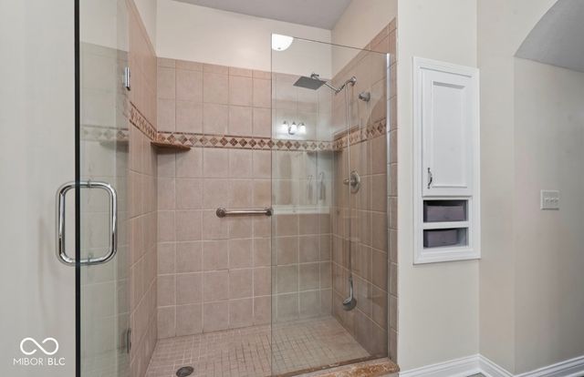 6691 Beekman Place Townhome A, Zionsville, IN 46077