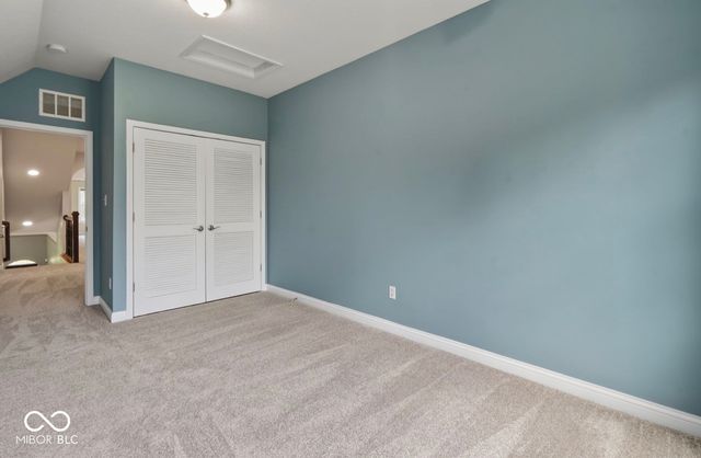 6691 Beekman Place Townhome A, Zionsville, IN 46077