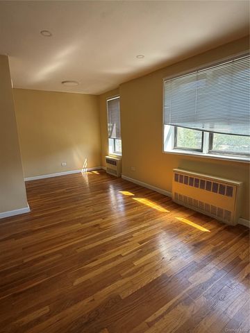 8410 153rd Avenue 3F, Howard Beach, NY 11414