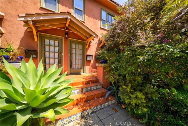 1546 Rosalia Road, Los Angeles, CA 90027