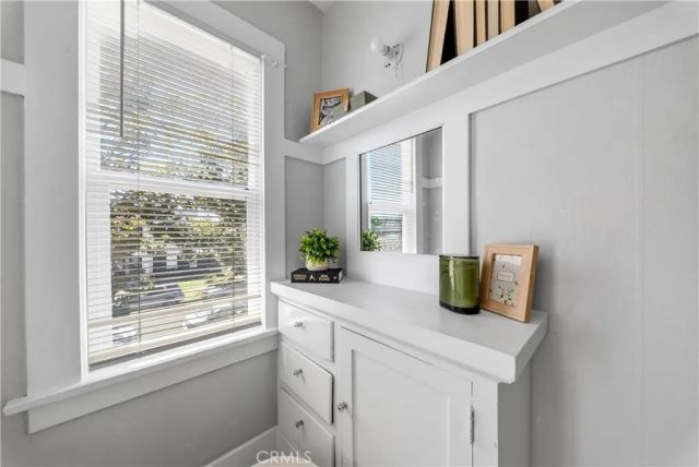 1546 Rosalia Road, Los Angeles, CA 90027