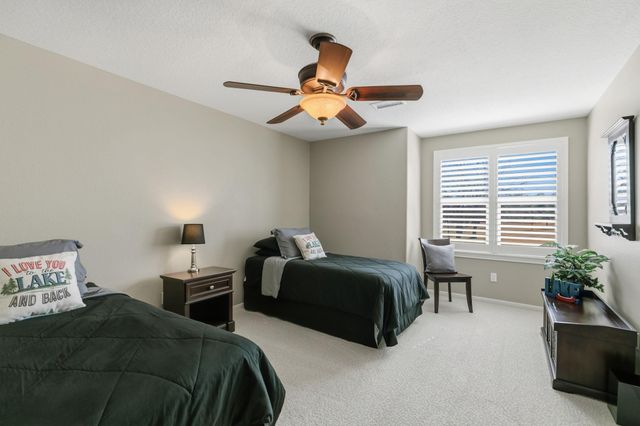 2 Villas Ways Drive, Conroe, TX 77356