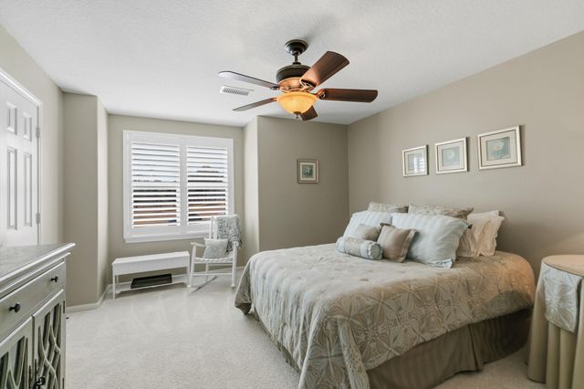 2 Villas Ways Drive, Conroe, TX 77356