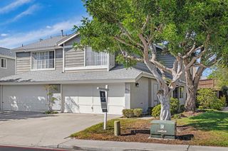 2992 Lexington Circle, Carlsbad, CA 92010