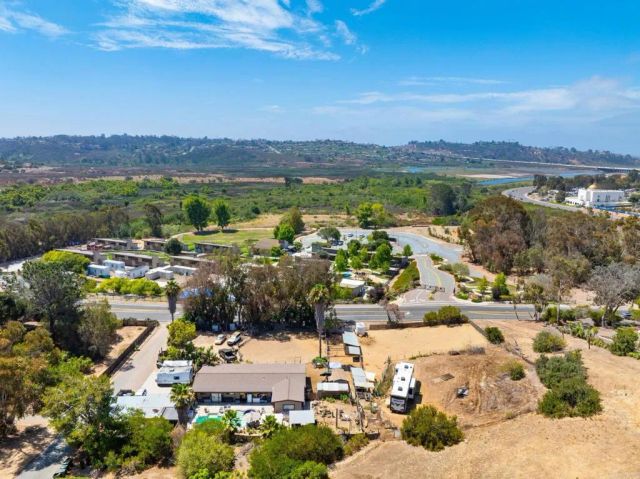 3681 Manchester Avenue, Encinitas, CA 92024
