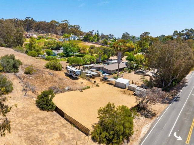 3681 Manchester Avenue, Encinitas, CA 92024