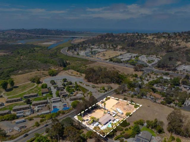 3681 Manchester Avenue, Encinitas, CA 92024