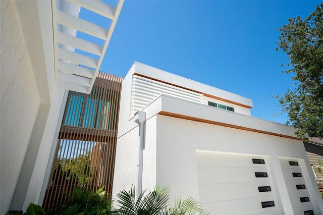 1355 ROBERTS BAY LANE, Sarasota, FL 34242
