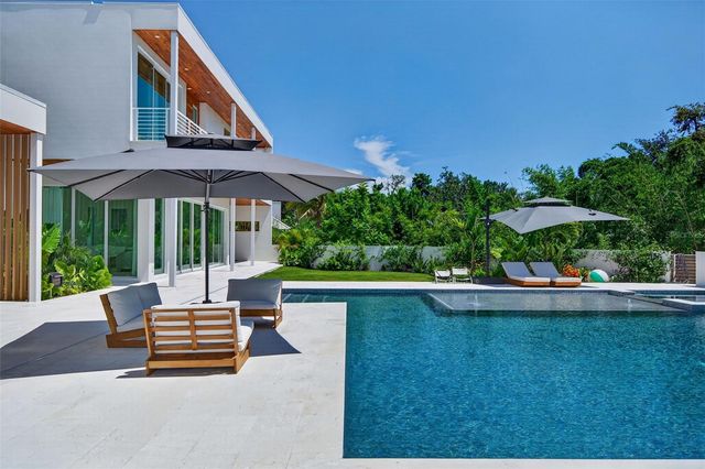 1355 ROBERTS BAY LANE, Sarasota, FL 34242