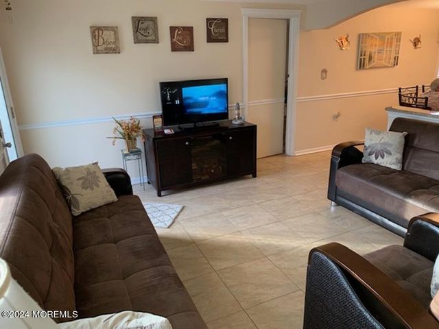 1 E 29th Street, Long Beach Twp, NJ 08008