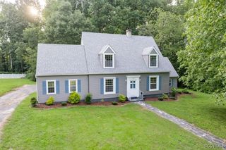 706 College Ave, Blackstone, VA 23824