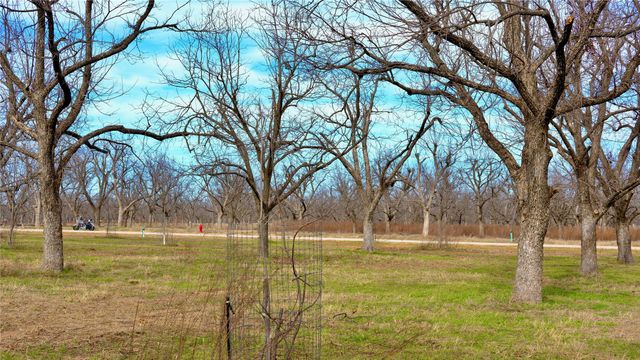 1631 Earhart Drive, Granbury, TX 76049