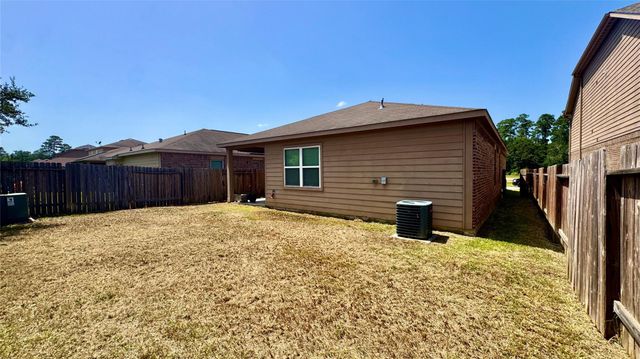 12019 Quartersawn Lane, Pinehurst, TX 77362