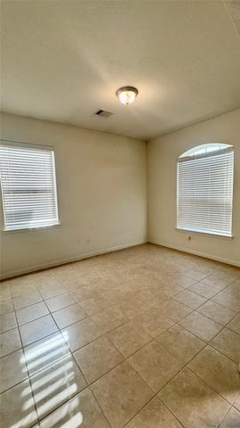 12019 Quartersawn Lane, Pinehurst, TX 77362
