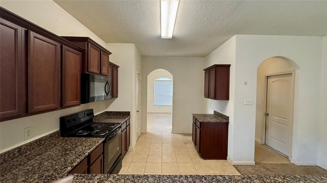 12019 Quartersawn Lane, Pinehurst, TX 77362