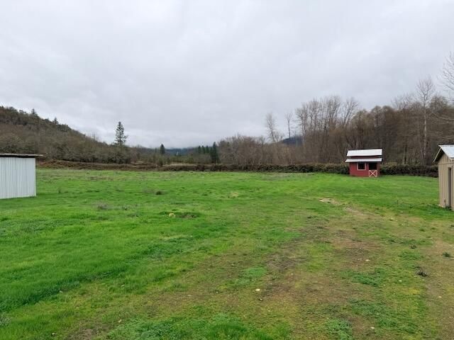 2571 E Evans Creek Road, Rogue River, OR 97537