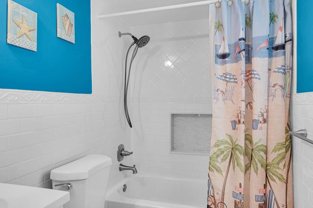 31 Abbey Lane 101, Delray Beach, FL 33446