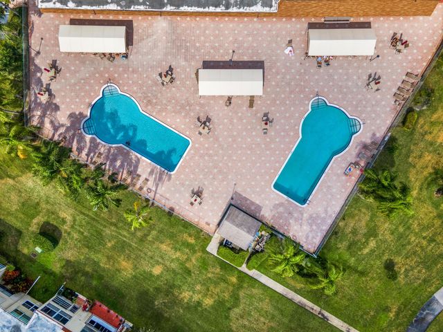 31 Abbey Lane 101, Delray Beach, FL 33446