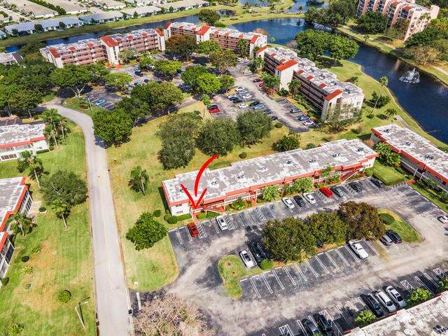 31 Abbey Lane 101, Delray Beach, FL 33446