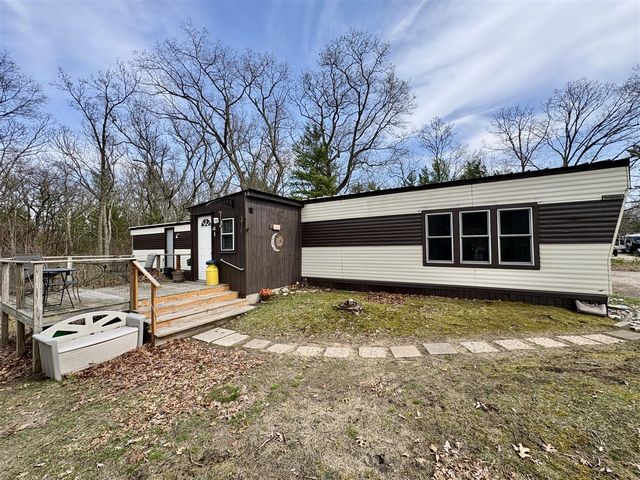 7920 E Lake Road, Twin Lake, MI 49457
