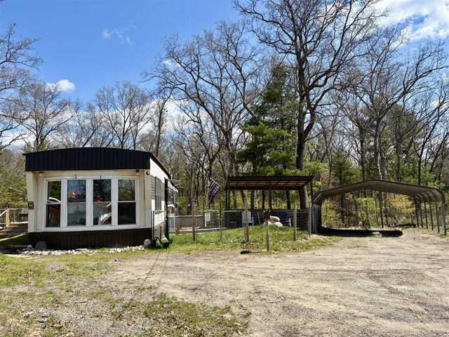 7920 E Lake Road, Twin Lake, MI 49457