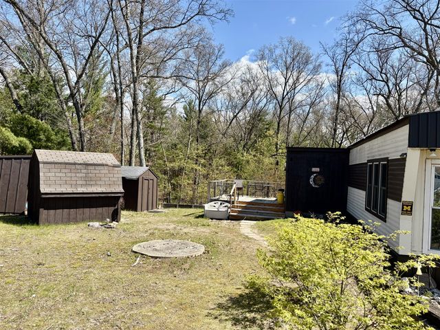 7920 E Lake Road, Twin Lake, MI 49457