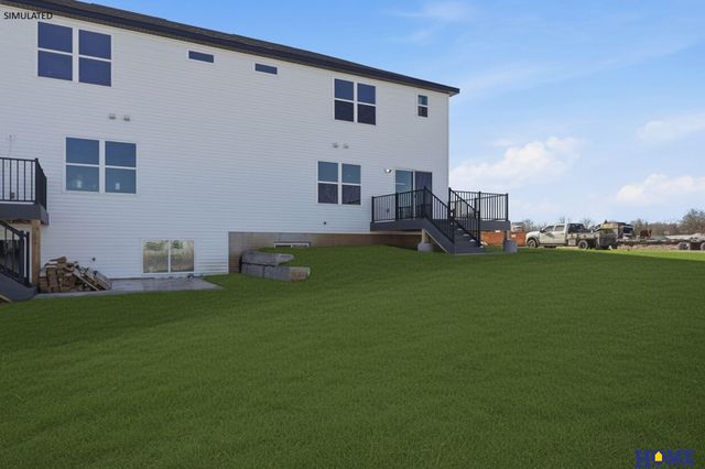 8910 Peregrine Road, Lincoln, NE 68505