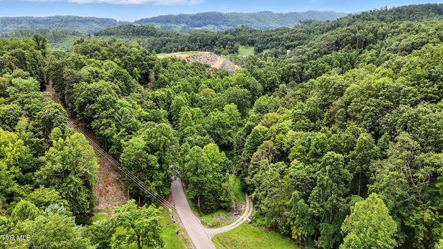 4916 Jasper Road, Duffield, VA 24244