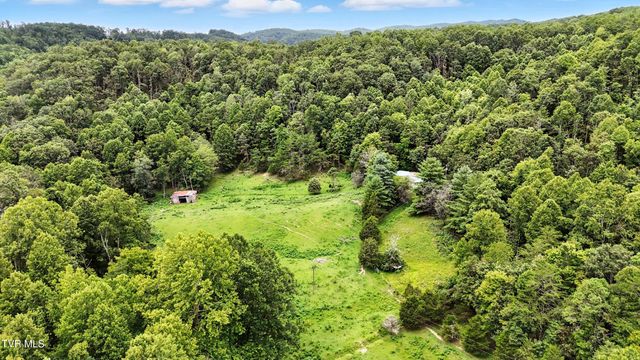 4916 Jasper Road, Duffield, VA 24244