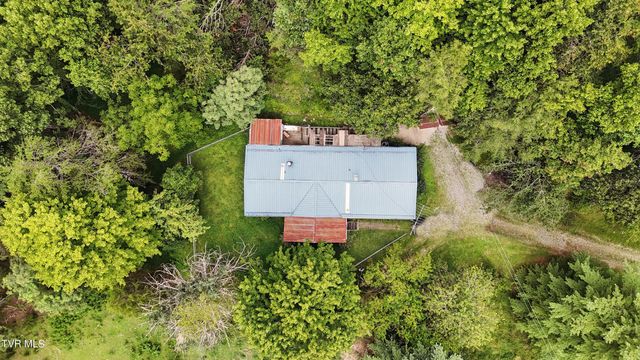 4916 Jasper Road, Duffield, VA 24244
