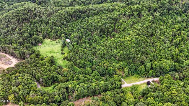4916 Jasper Road, Duffield, VA 24244