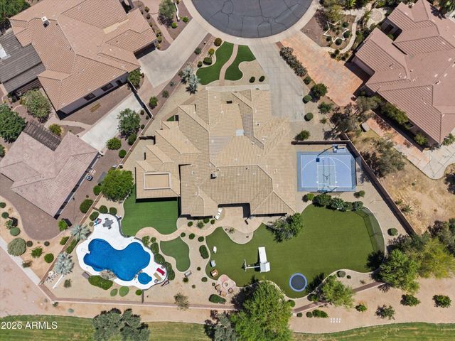 6422 S CRESTVIEW Court, Gilbert, AZ 85298
